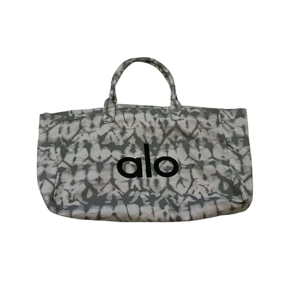 Alo Yoga Iconic Shopper Tote Bag